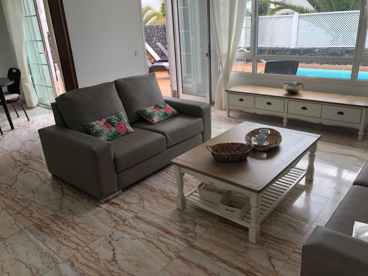 Villa Felicidad Puerto del Carmen  Exteriör bild